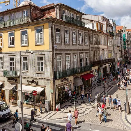 Daire Youropo - Santa Catarina